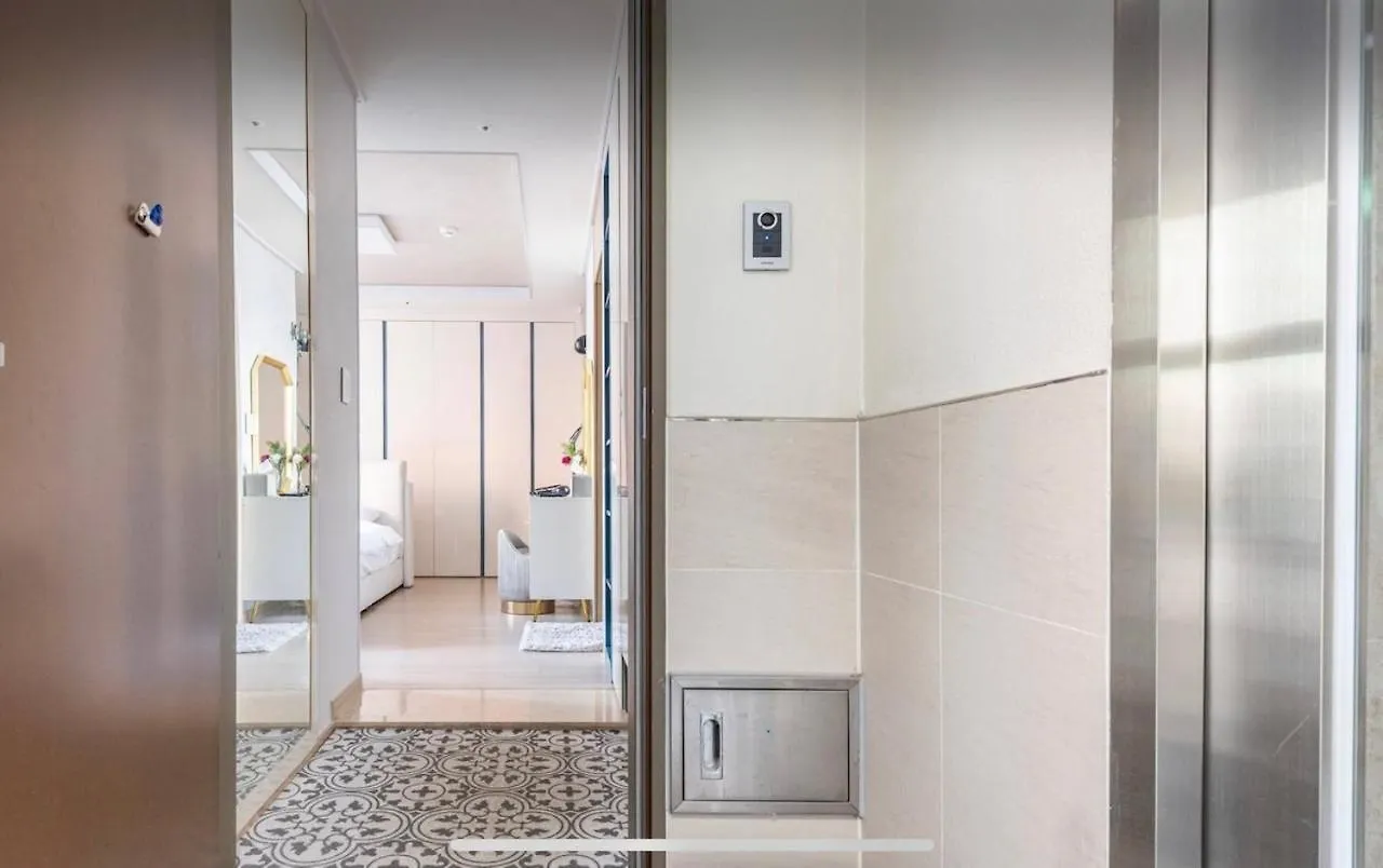 Apartment Urban Exit Studio Gangnam Seoul South Korea